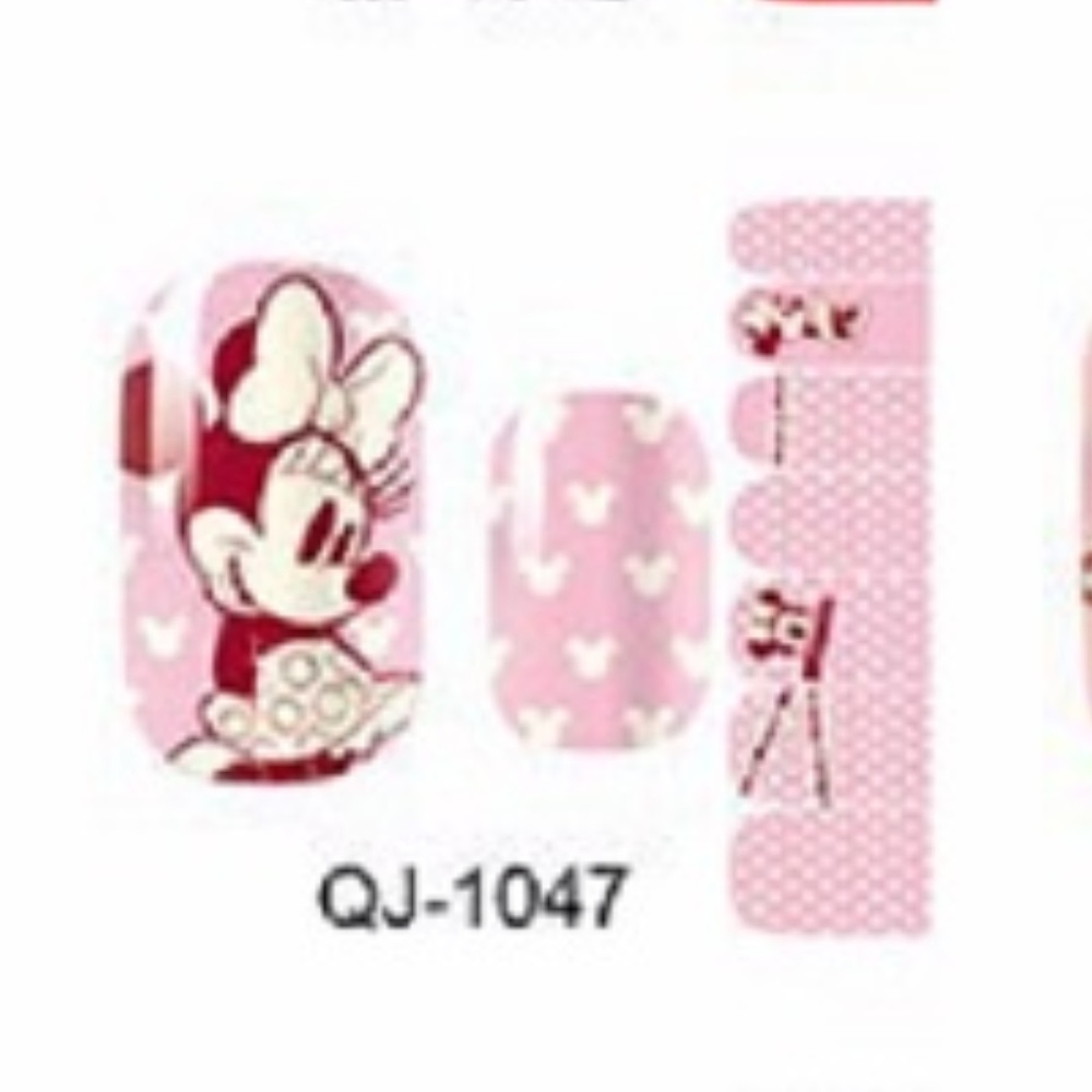 Nail wraps Disney